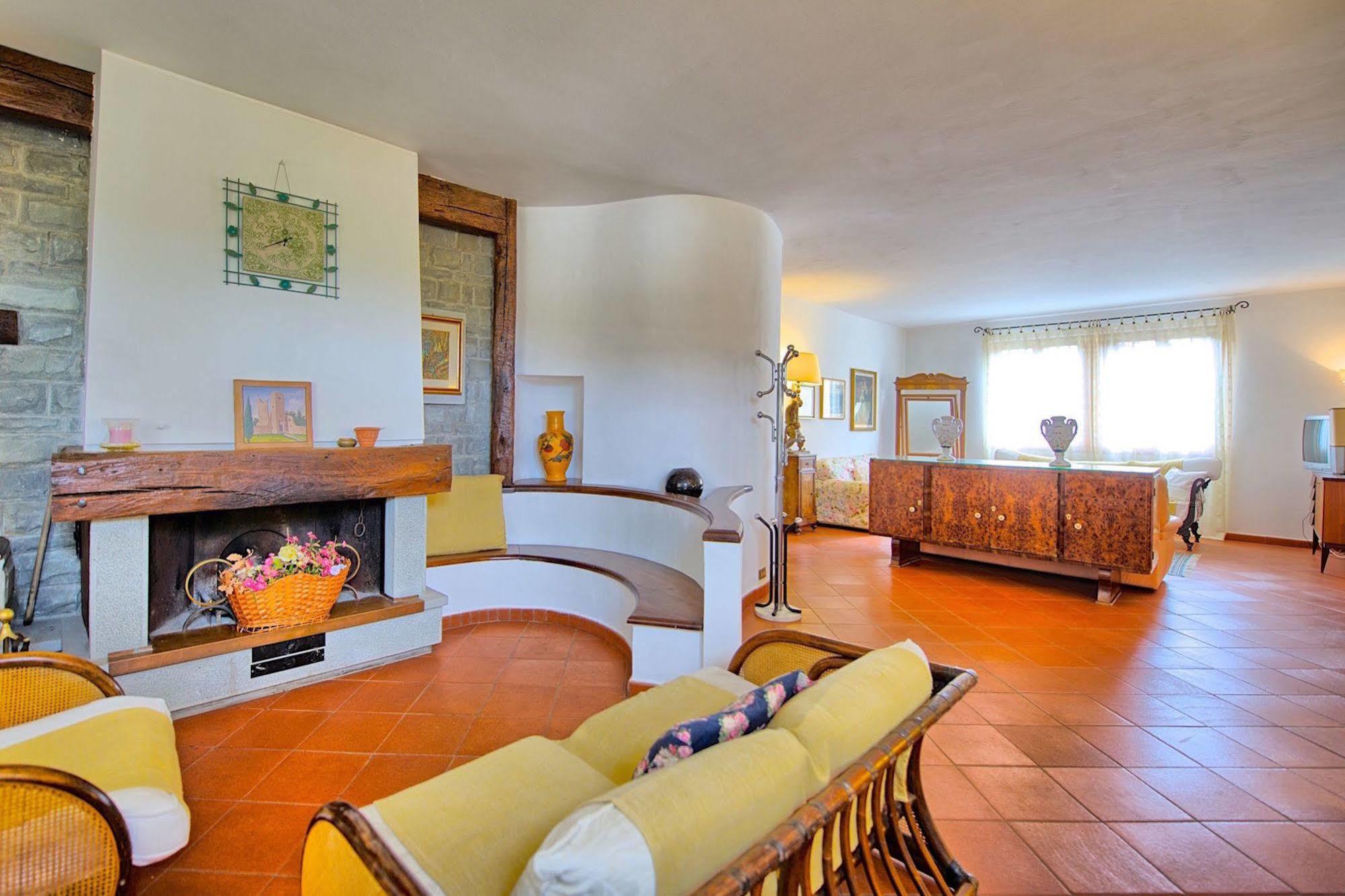 Villa Pratovecchio By Posarellivillas Екстериор снимка